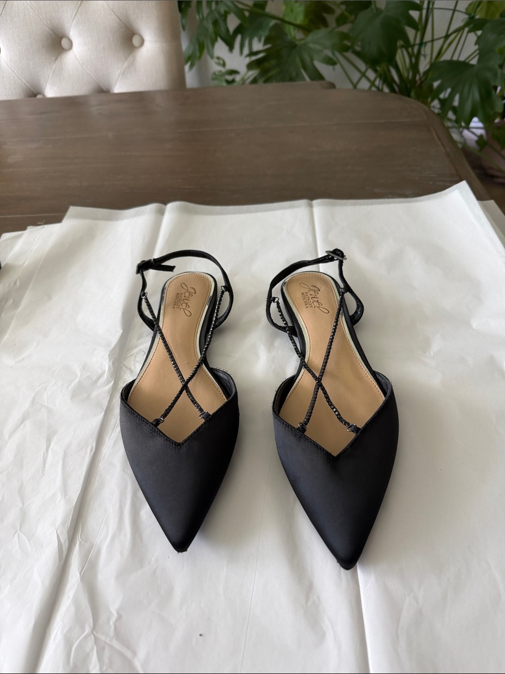 Jewel Badgley Mischka Black Pointed Slingback Flats with Crisscross Straps
